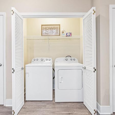 Modern Downtown Apartment Birmingham Bagian luar foto