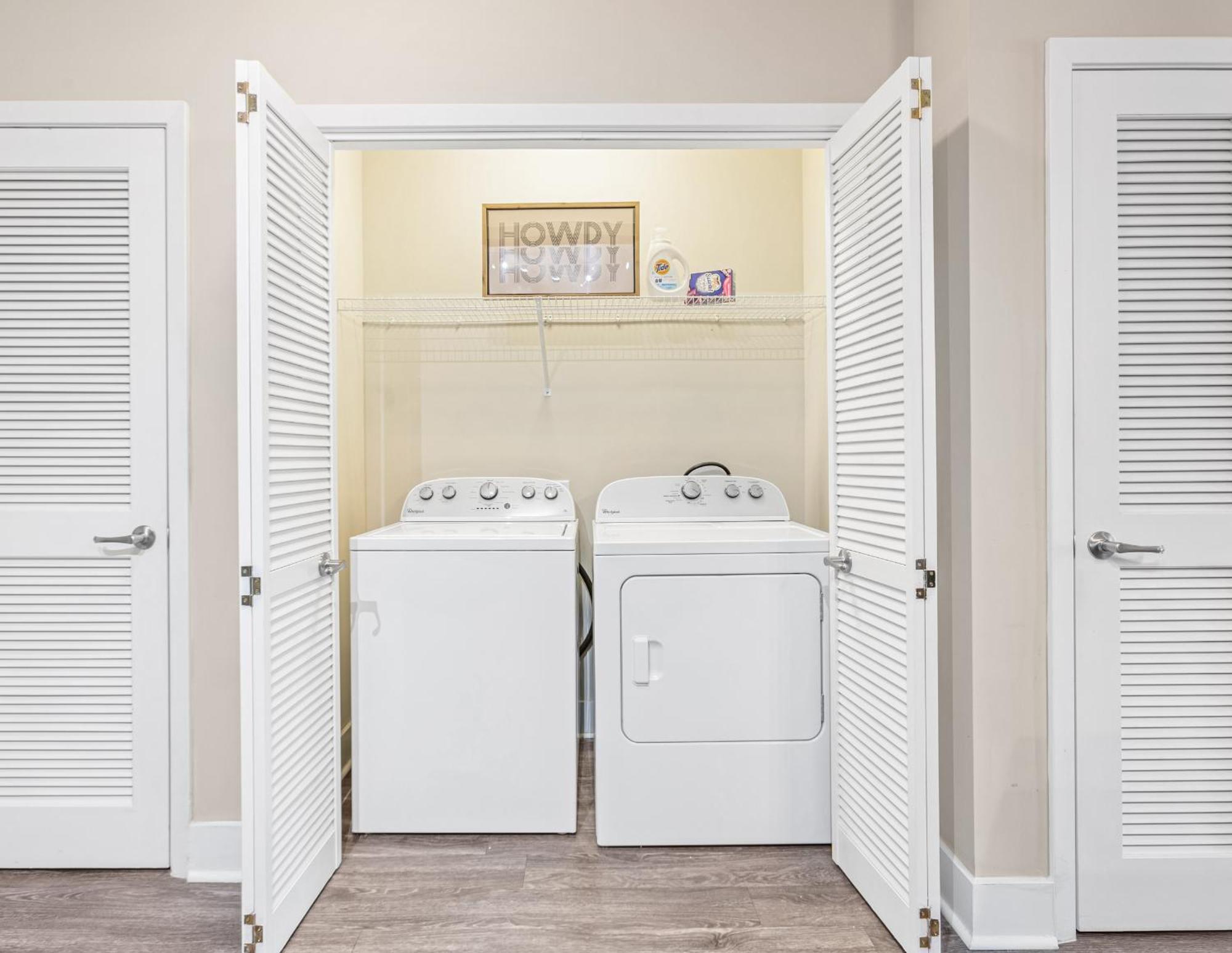 Modern Downtown Apartment Birmingham Bagian luar foto